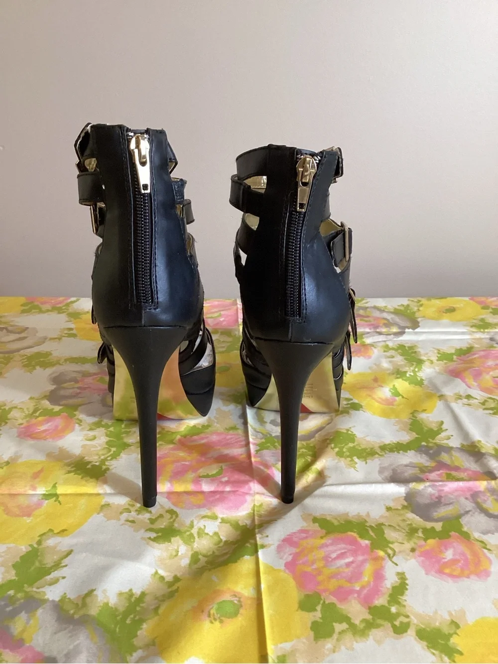 Black Strappy Platform Stiletto Heels EU 38.5 / US 8-8.5 NWOB